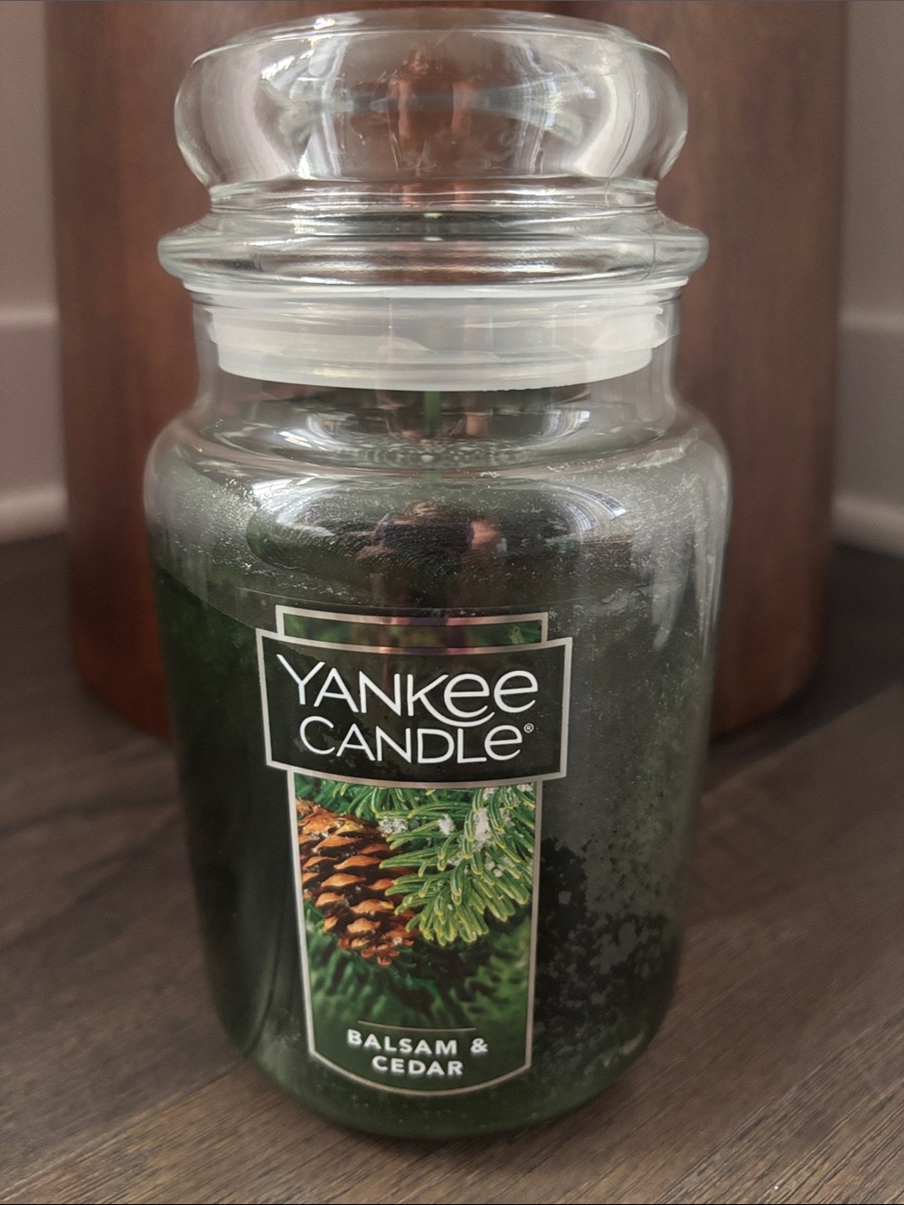 Yankee Candle Balsam And Cedar, comfort & calm,nature,crisp citrus,vanilla,amber